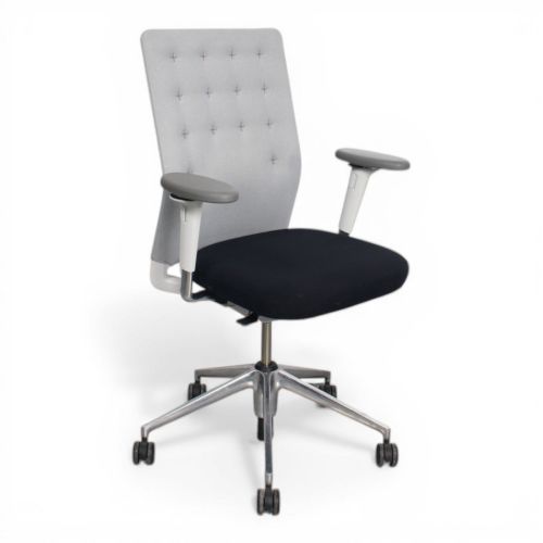 Vitra ID Trim bureaustoel met lendensteun, zwart-grijs-chrome met detailstiksel
