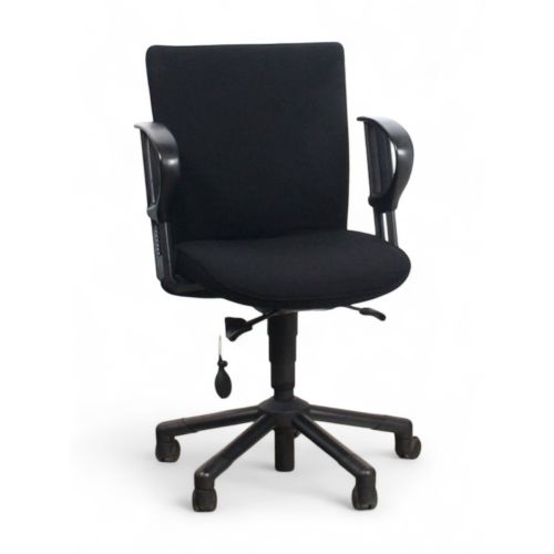 Interstuhl Ataros A123 bureaustoel, zwart