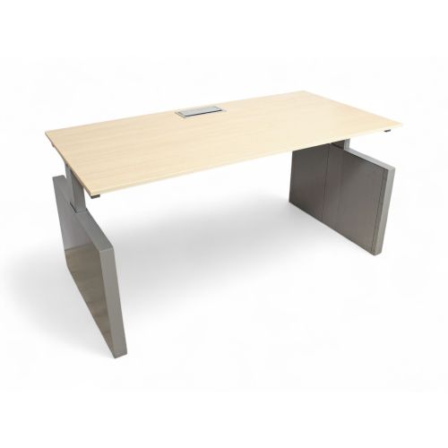 Voortman Hi Tee bureau, 160x80cm, lindberg eiken-aluminium, incl. kabelmanagement
