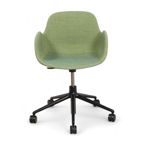 Normann Copenhagen Form Armchair Swivel 5W, groen