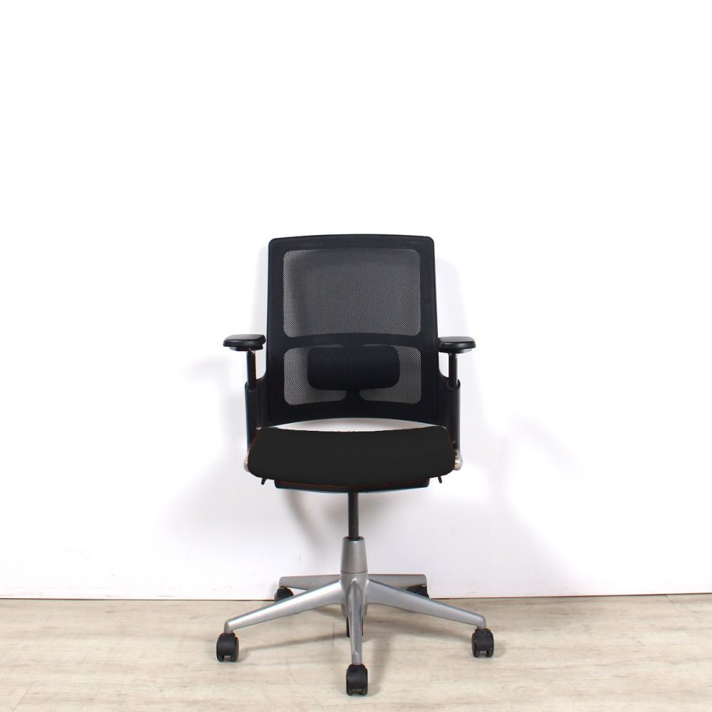 Ahrend 2020 Verta bureaustoel, NPR1813, zwart gestoffeerd, aluminium voetkruis