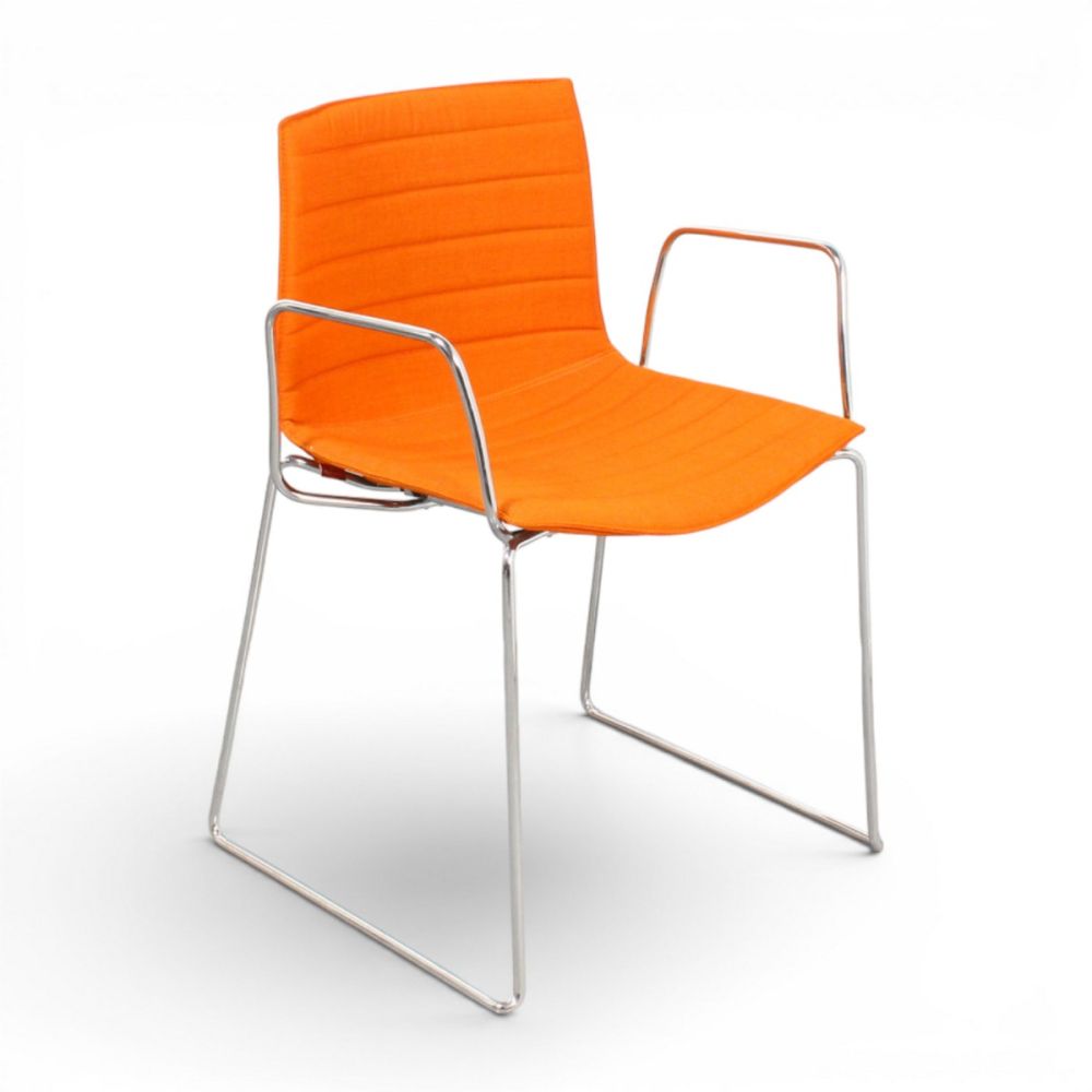 Arper Catifa 46 vergaderstoel, oranje - loop frame