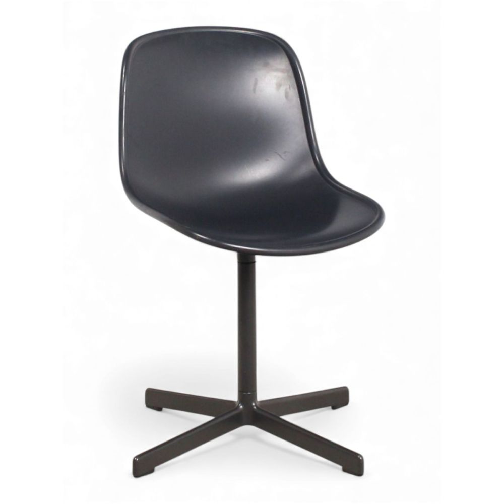 HAY stoel NEU 10, op draaibare poot, zwart
