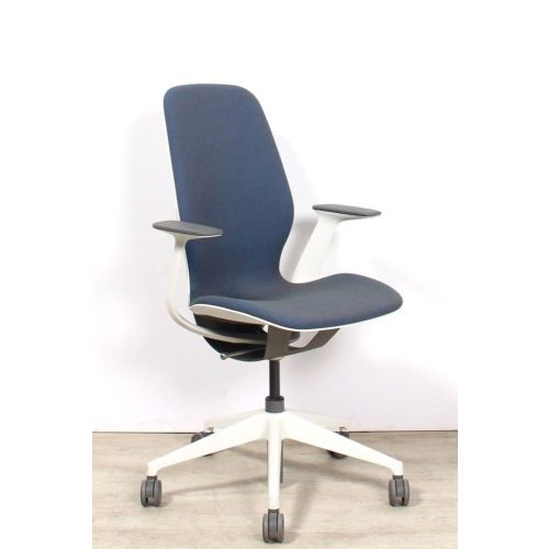 Steelcase SILQ stoel, blauw-wit 