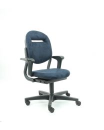 Ahrend 220 bureaustoel, EN1335, 2D armleuning, gereviseerd, nieuwe blauwe stoffering