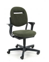 Ahrend 220 bureaustoel, EN1335, 2D armleuning, gereviseerd, nieuwe groene stoffering