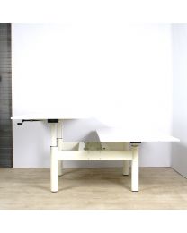 Gispen TM duo-bureau, 160x80 cm, slinger verstelbaar, compleet in wit, met creme/wit gekleurde tussenwand