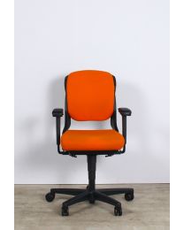 Ahrend 230 bureaustoel, EN1335, lage rug, oranje gestoffeerd