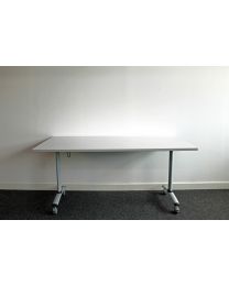 Verrijdbare, opklapbare vergadertafel, 160 x 80 cm, aluminium met lichtgrijs blad